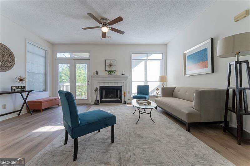 1st image of 1015 McGill Park Ave NE