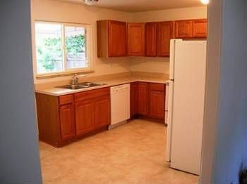 2nd image of 2819 Wood Ave