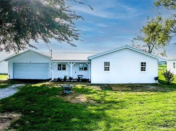 5710 SW 51st Rd, Saint Joseph, MO 64504