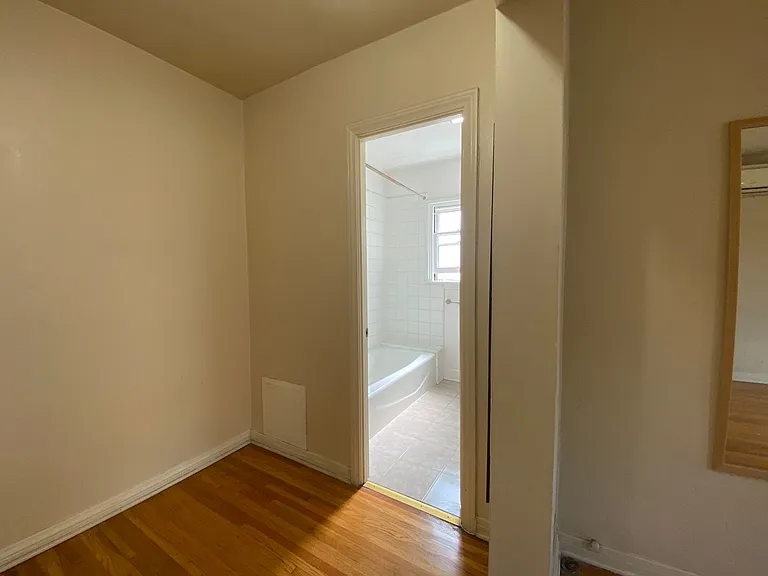697-701 Mira Monte Pl — Photo 5