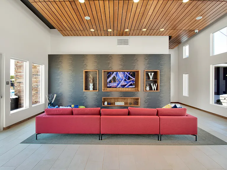 Verra West — Photo 10