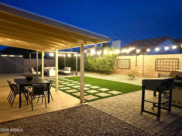 1319 E DOUGLAS Avenue, Gilbert, AZ 85234