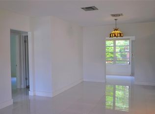 2740 SW 18th St, Miami, FL 33145