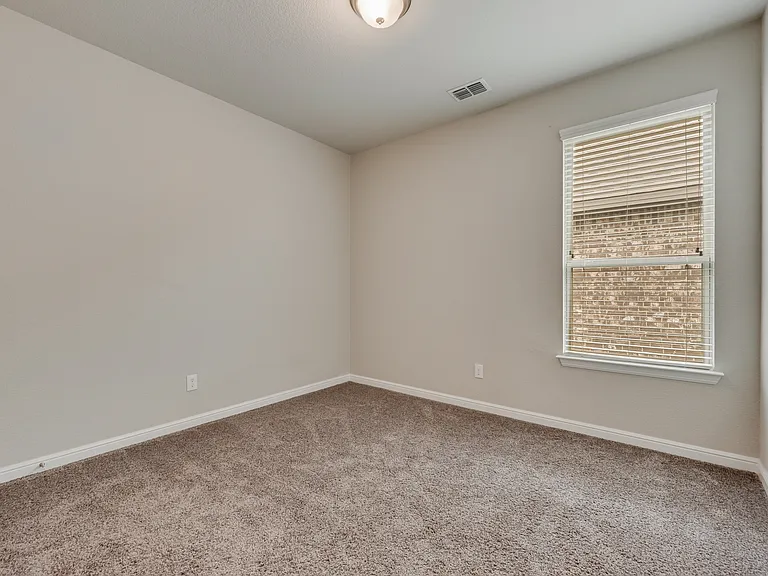 1601 Bunting Dr — Photo 15