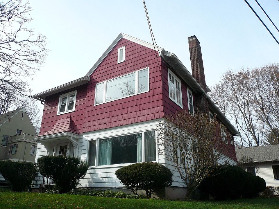 2nd image of 410 Columbia St