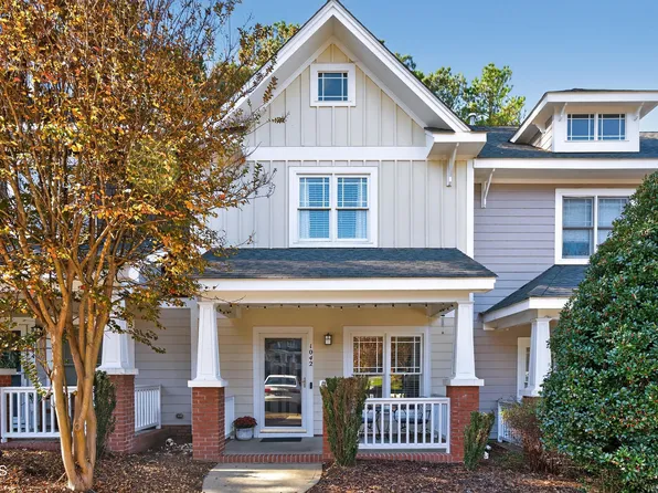 1042 Mica Lamp Ct, Apex, NC 27502