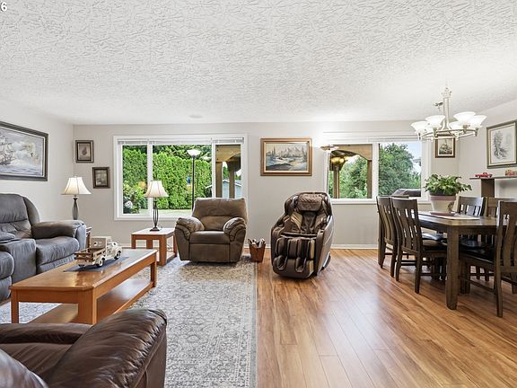 4th image of 2216 NE 128th Ave