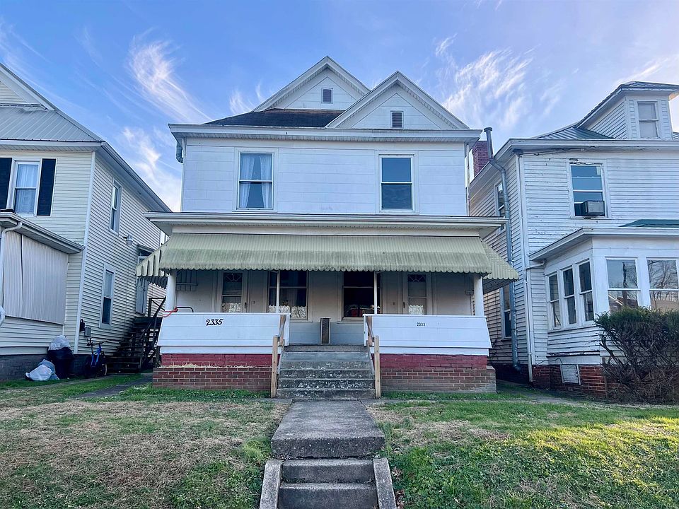 1st image of 2333-2335 9th Ave
