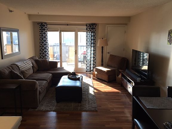 3rd image of 20 2nd St NE Unit P1003