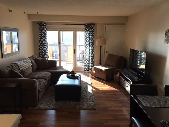 20 2nd St NE #P1003 — Photo 3