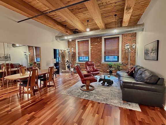 4th image of 9 W Broadway #404