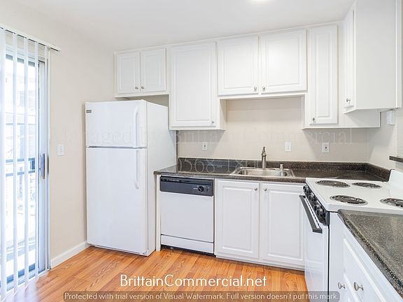 4th image of 2113 O St APT 3
