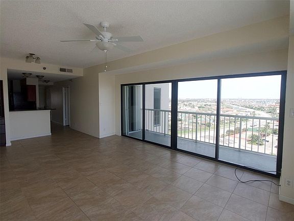 4th image of 7700 Seawall Blvd APT 901