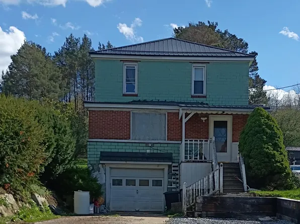 1072 E Eschbach Rd, Saint Marys, PA 15857