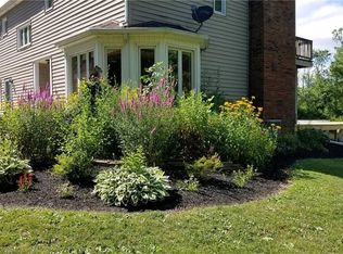 12980 Forest Rd, Burton, OH 44021