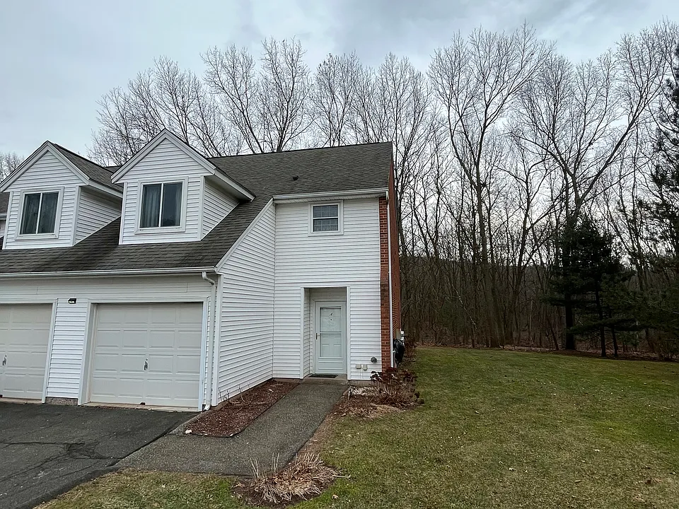 190 Tomlinson Ave #9A