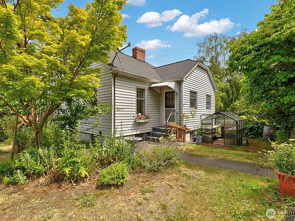2nd image of 20 Hadlock Avenue