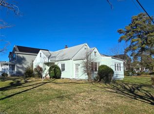 542 Hyde Park Rd, Norfolk, VA 23503