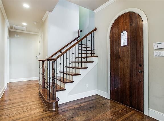 4th image of 2733 River Forest Dr