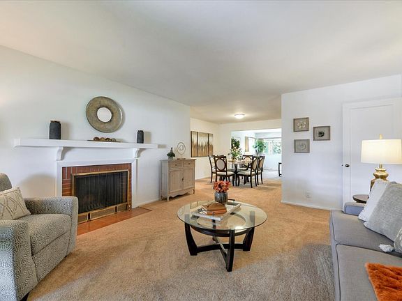 5th image of 2210 Consuelo Ave