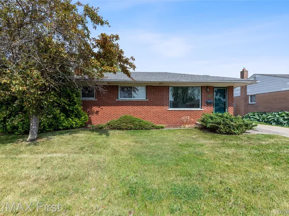 31460 Iroquois Dr, Warren, MI 48088