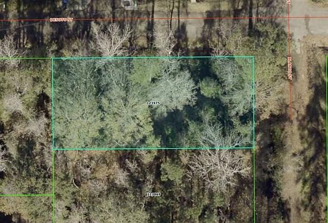 2nd image of Desoto St