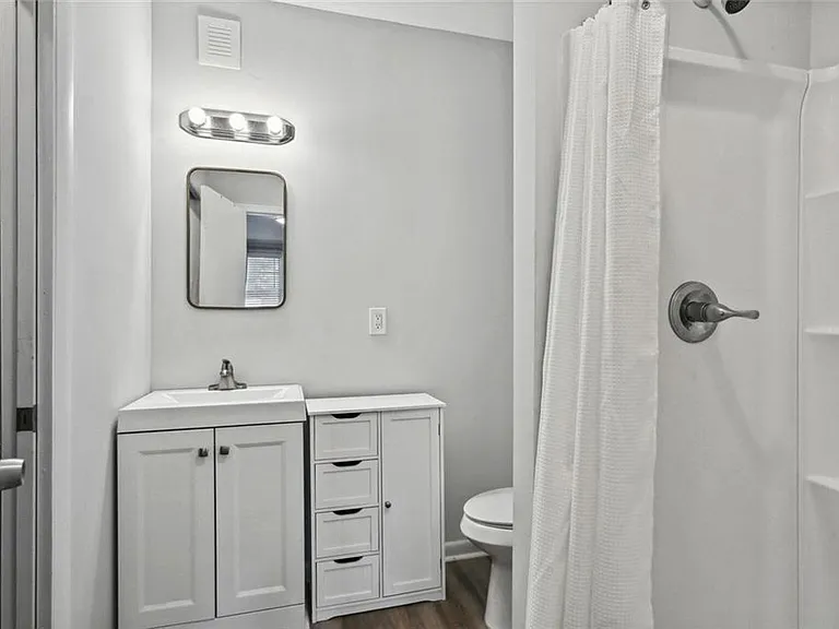 2363 Beverly Ln SW — Photo 14