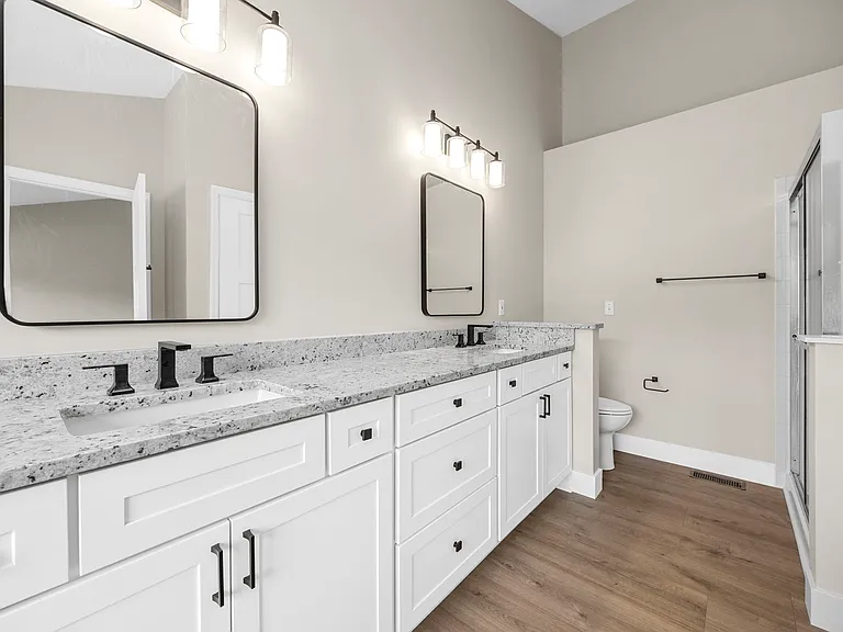 8050 Knights Crossing Dr — Photo 42
