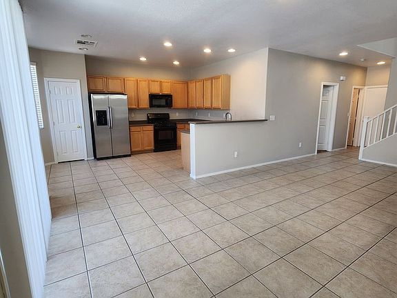 4th image of 10641 Blue Larkspur Ct