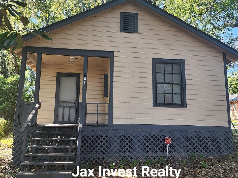 1st image of 758 Ashford St