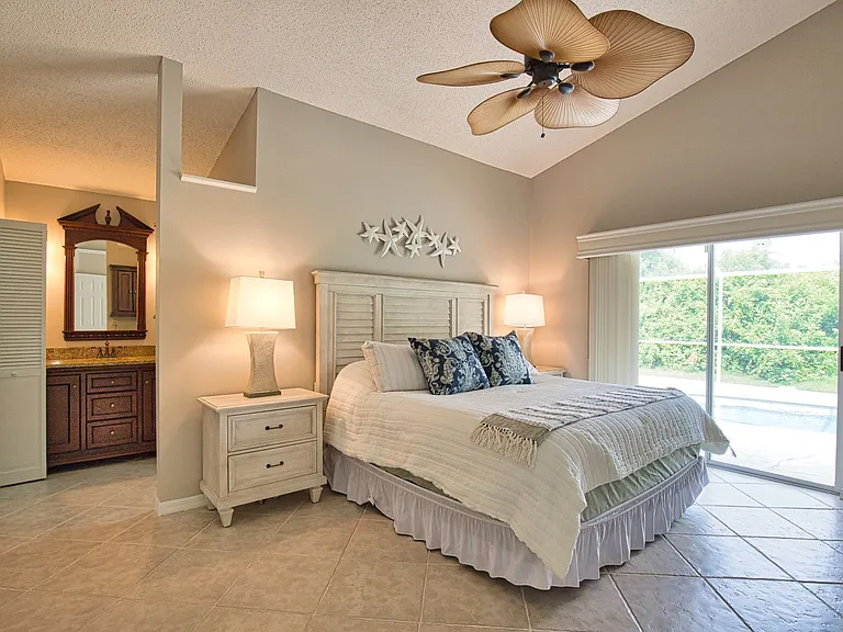 782 Harrington Lake Dr N — Photo 18