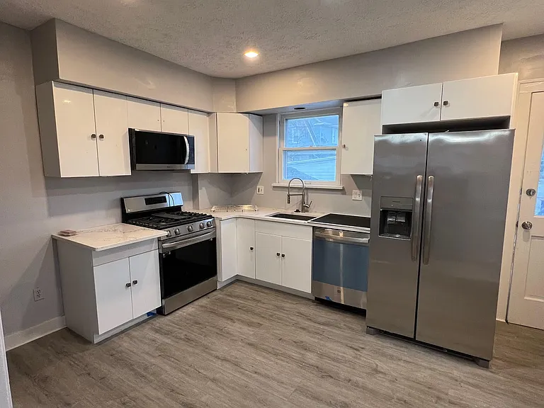 2215 Goodnor Rd — Photo 3