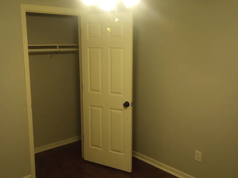 238 Downey Dr — Photo 24