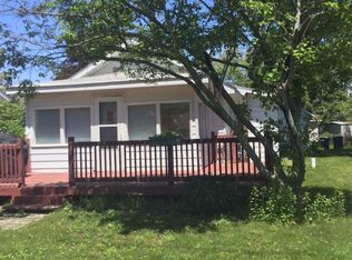 11129 E Pottawotomie Trl, Walkerton, IN 46574