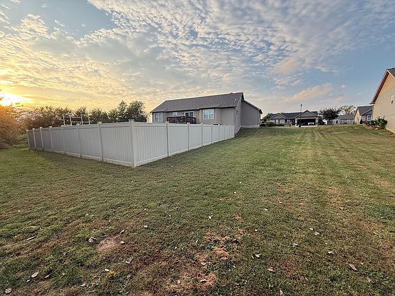 2nd image of 452 Ridge Haven Dr
