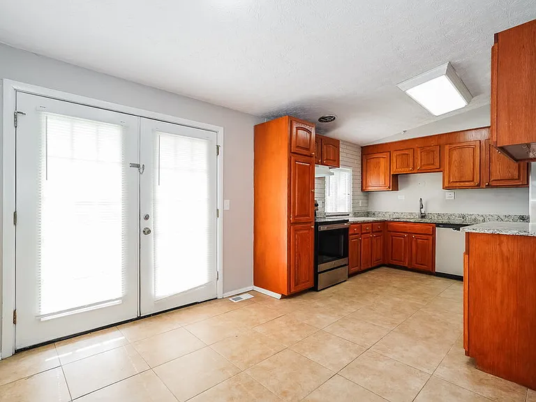 1284 Falene Pl — Photo 7