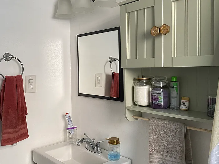 528 E Cambourne St — Photo 10