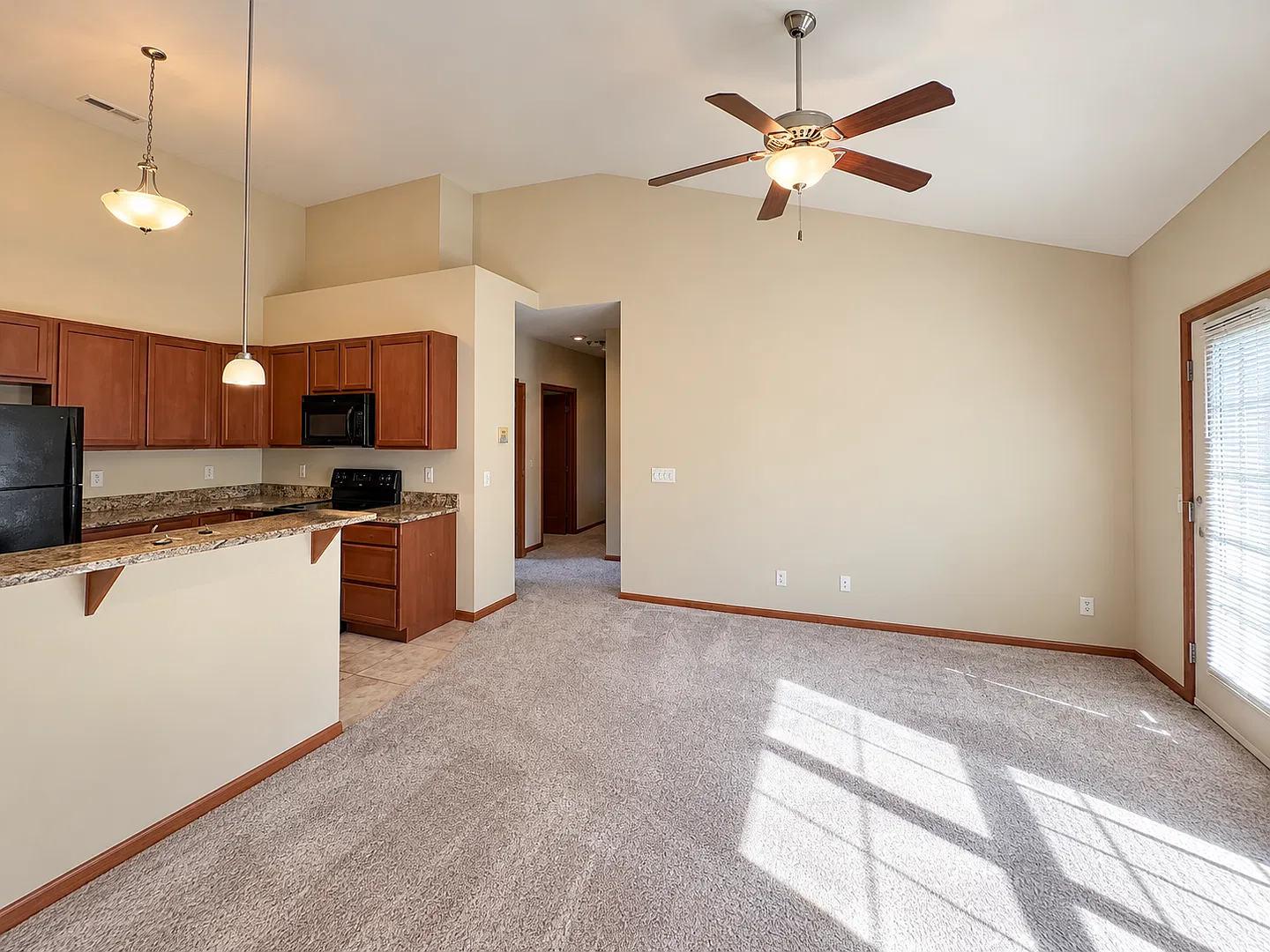 2 Bed / 2 Bath Apartment in Madison, WI — Photo 4