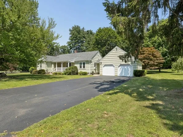 15 Winter St, Northborough, MA 01532