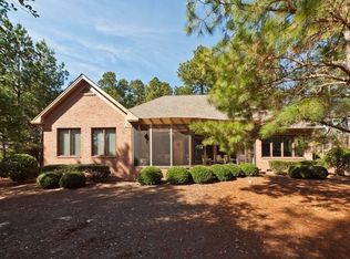 81 Pinewild Dr, Pinehurst, NC 28374
