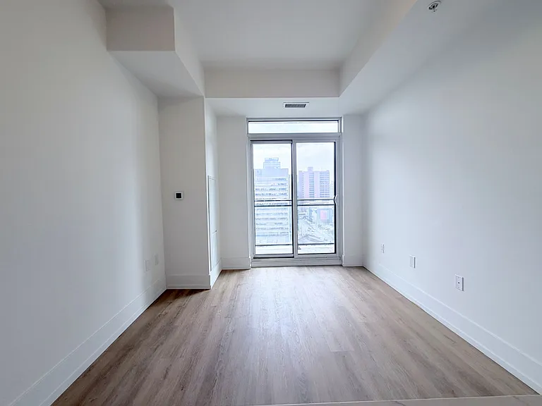 206 King St E #1108 — Photo 6