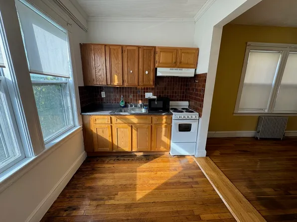 43 Cheney St APT 2, Dorchester, MA 02121
