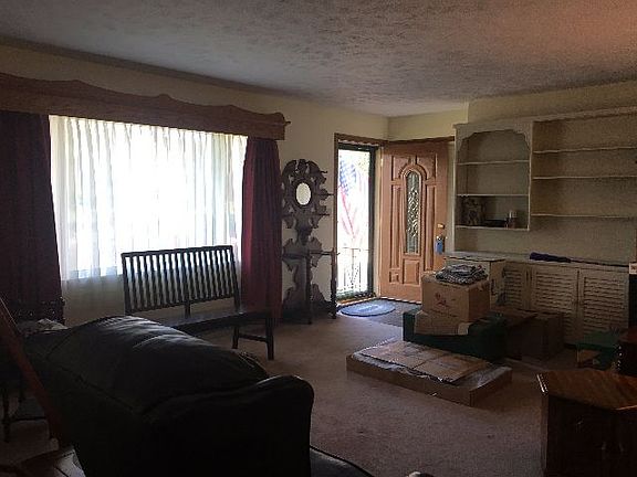 3rd image of 16 Delevan Ave