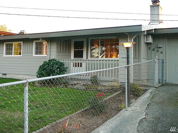 2nd image of 1825 S 265th Pl