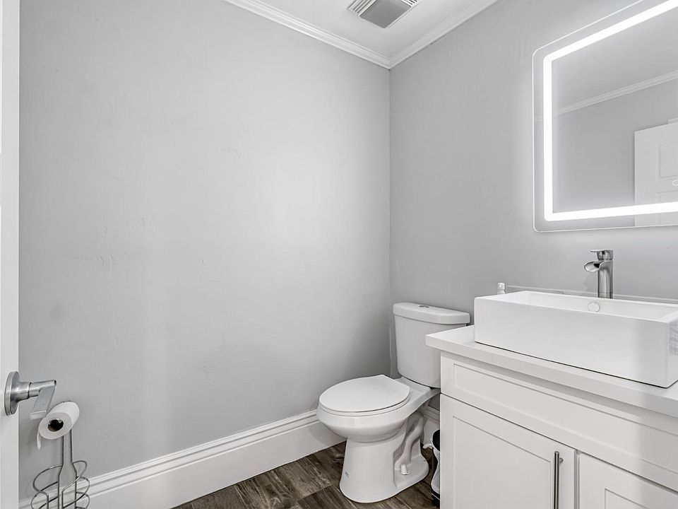 40th image of 5976 E Butler Ave