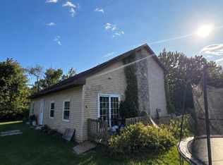 2561 E Manor Rd, Au Gres, MI 48703