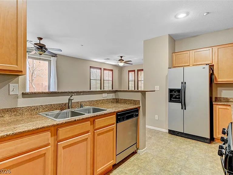 10731 Myrtle Grove Ave — Photo 19