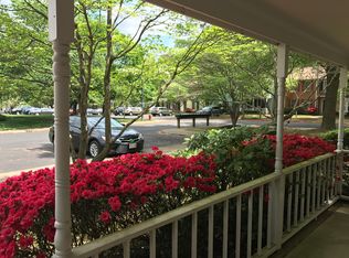 1542 Minor Ridge Ct, Charlottesville, VA 22901