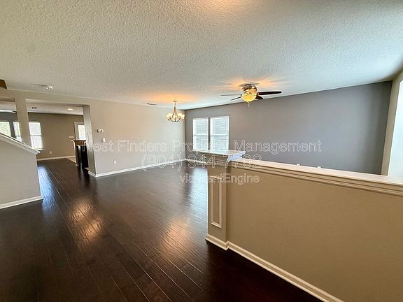 3rd image of 162 Bedstone Dr