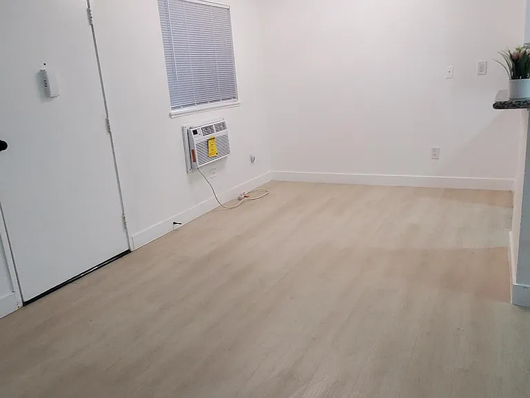 Sierra Gardens — Photo 28